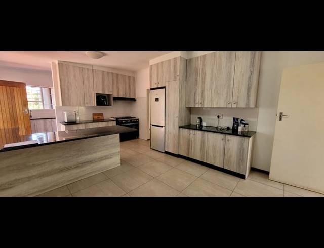 3 BEDROOM HOUSE FOR SALE IN BRACKENHURST